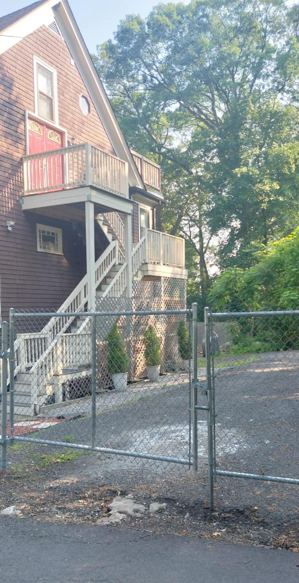 Boston's Convenient Gem Holiday home